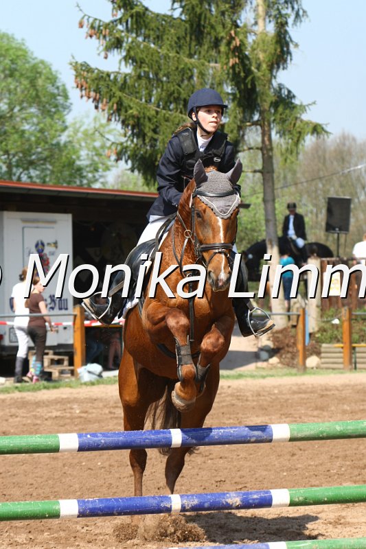 204M2503_Escada_Stil E.JPG